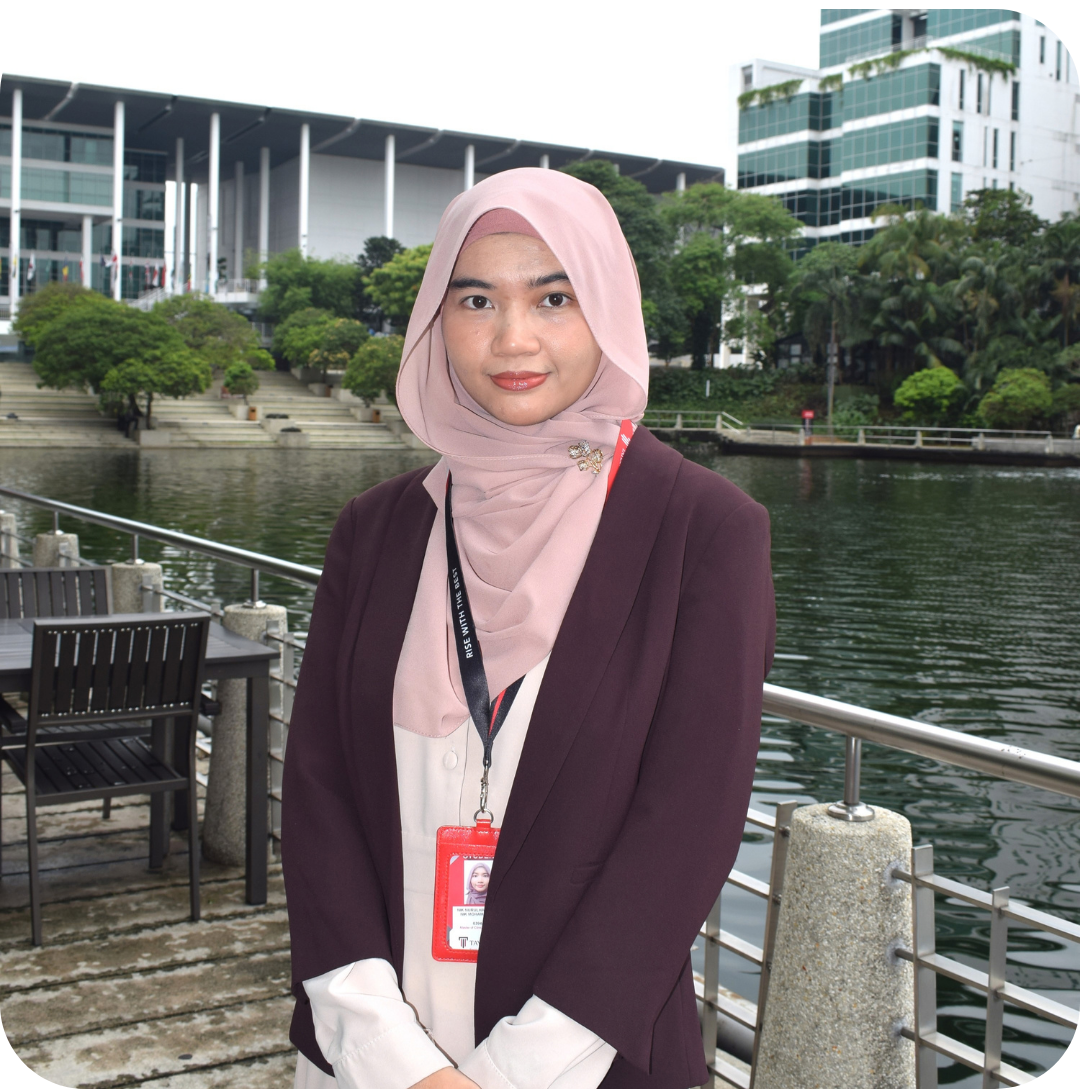 Ms. Nik Nurulhanna Nik Mohamad Hanif